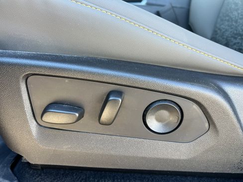 Certified 2024 Chevrolet Colorado ZR2 w/ Technology Package image 15