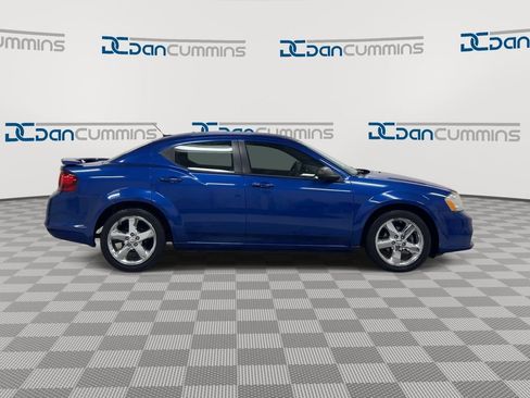 Used 2013 Dodge Avenger SE image 9