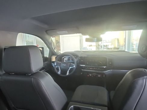 Used 2025 Chevrolet Silverado 2500 LTZ w/ Trail Boss Package image 17