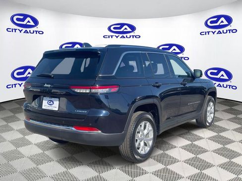 Used 2023 Jeep Grand Cherokee Limited image 3