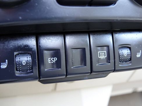 Used 2008 Volkswagen Beetle SE FWD image 82