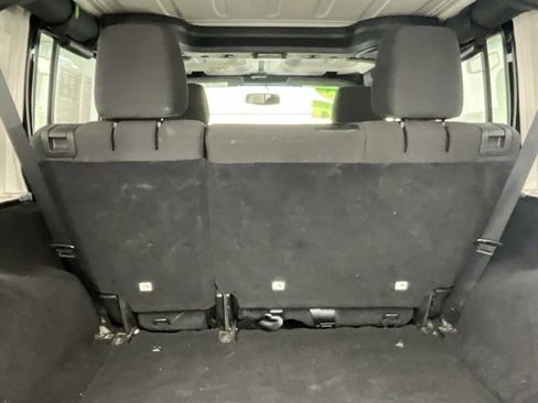 Used 2015 Jeep Wrangler Unlimited Sport w/ Quick Order Package 24S image 17