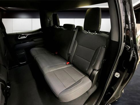 Used 2024 Chevrolet Silverado 1500 LT image 23