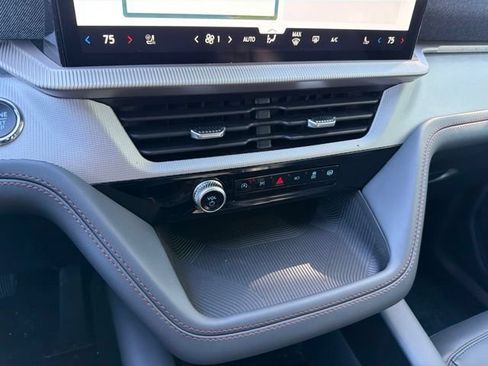 New 2026 Ford Explorer Active w/ Active Comfort Package AWD/4WD image 20