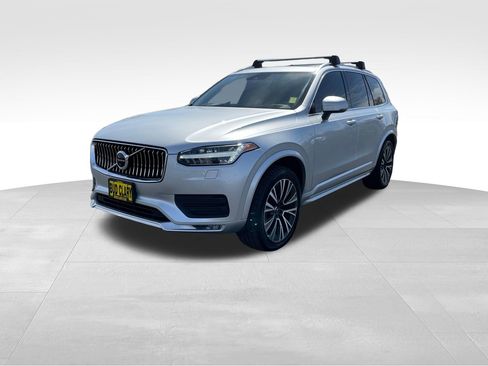 Used 2020 Volvo XC90 T6 Momentum w/ Protection Package Premier AWD/4WD image 10