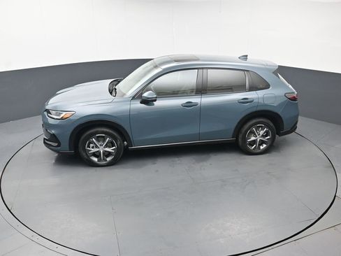 Certified 2025 Honda HR-V EX-L image 40