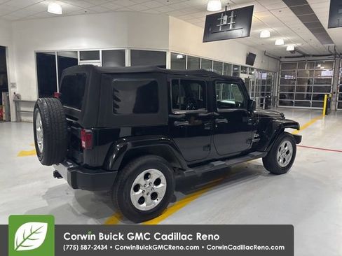 Used 2013 Jeep Wrangler Unlimited Sahara w/ Dual Top Group image 9