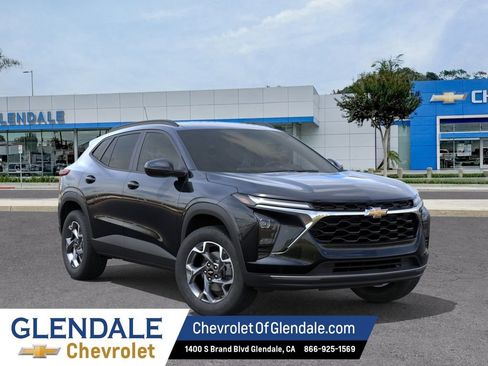New 2026 Chevrolet Trax LT FWD image 7