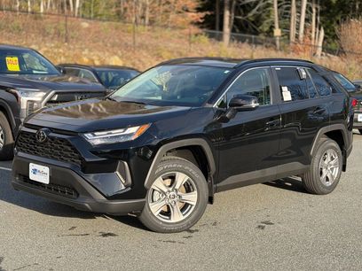 New 2025 Toyota RAV4 XLE w/ Convenience Package