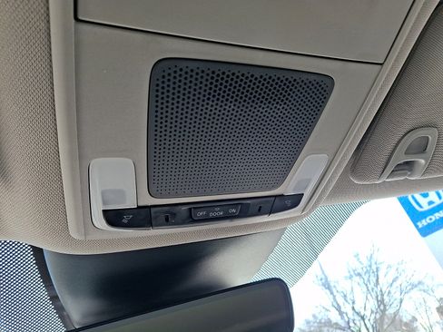 Used 2024 Honda Pilot EX-L image 27