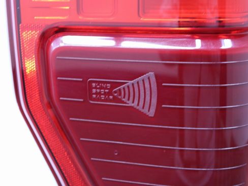 Used 2021 Ford F250 Lariat w/ Tremor Off-Road Package image 43