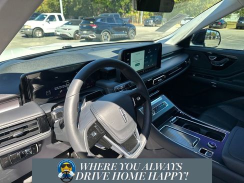 New 2026 Lincoln Aviator 2WD image 9