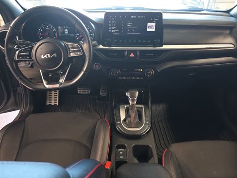 Used 2023 Kia Forte GT image 4