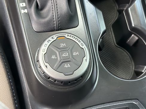 Used 2024 Ford Bronco Wildtrak AWD/4WD image 17
