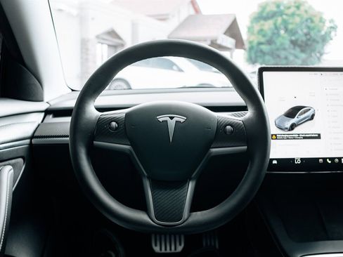 Used 2022 Tesla Model 3 Performance AWD/4WD image 25