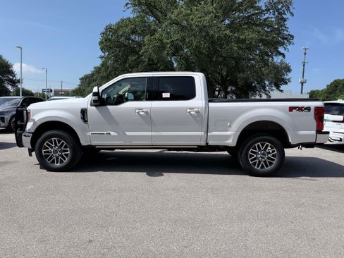 Used 2019 Ford F250 Lariat w/ Lariat Ultimate Package AWD/4WD image 3