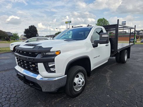 Used 2023 Chevrolet Silverado 3500 W/T w/ WT Convenience Package RWD image 3