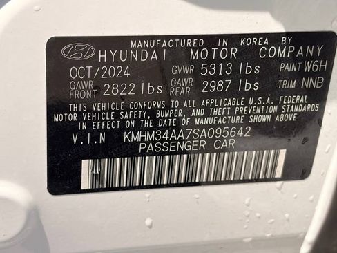Used 2025 Hyundai Ioniq 6 SEL RWD image 19