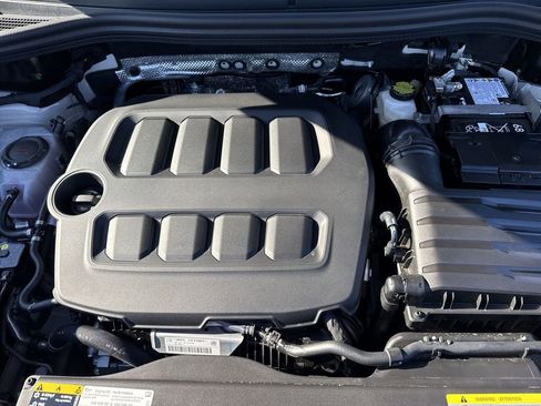 New 2026 Volkswagen Tiguan SE R-Line AWD/4WD image 17