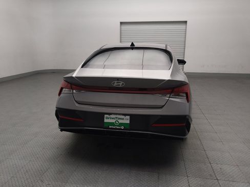 Used 2024 Hyundai Elantra SEL w/ Convenience Package FWD image 7