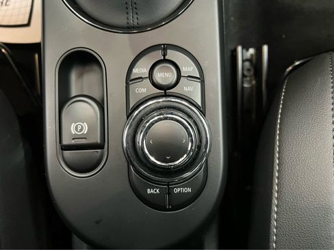 Used 2024 MINI Cooper SE image 23