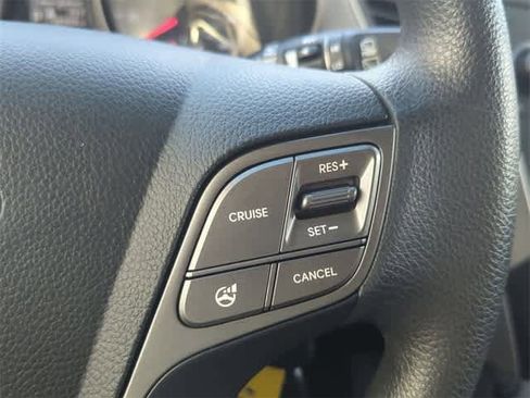 Used 2016 Hyundai Santa Fe Sport image 24