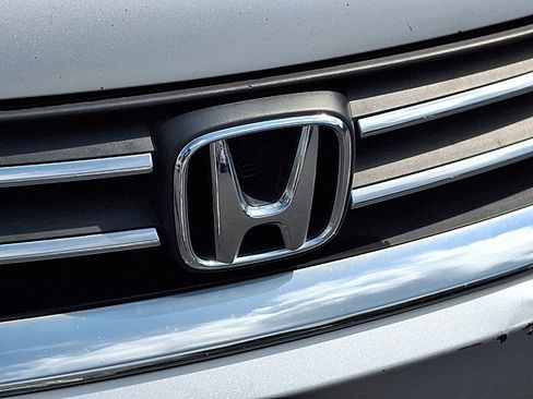 Used 2013 Honda Accord LX image 9