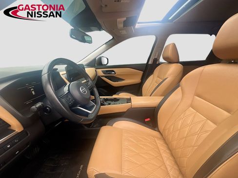 Used 2021 Nissan Rogue Platinum image 27