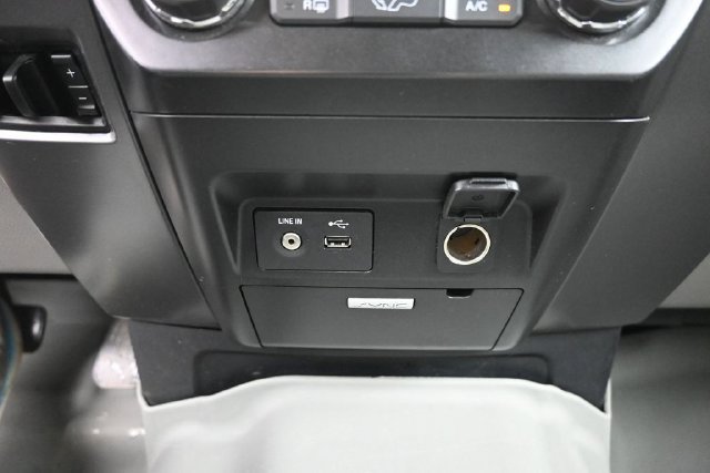 Used 2015 Ford F150 XLT w/ Equipment Group 301A Mid AWD/4WD image 35