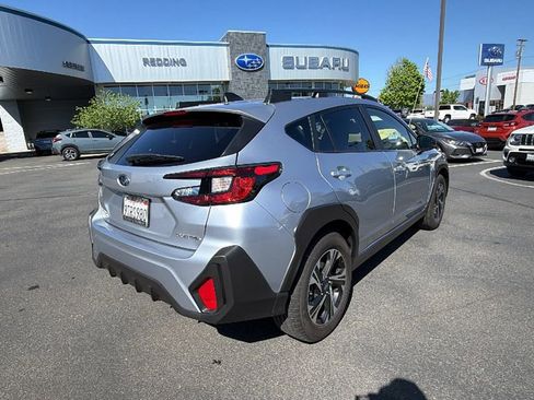 Used 2025 Subaru Crosstrek 2.0i Premium image 4