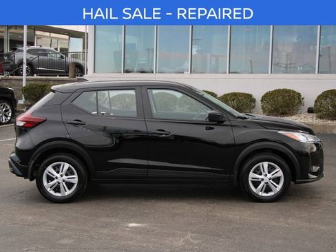 Certified 2025 Nissan Kicks Play S image 11