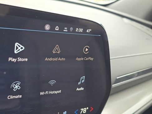 New 2026 Chevrolet Traverse LT w/ Midnight/Sport Edition image 4