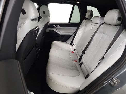 Used 2024 BMW X5 xDrive40i image 34