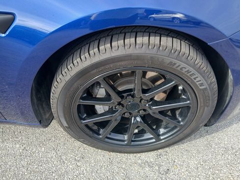Used 2018 Tesla Model 3 Long Range AWD/4WD image 21