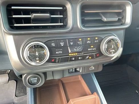 Used 2024 Ford Maverick Lariat FWD image 19
