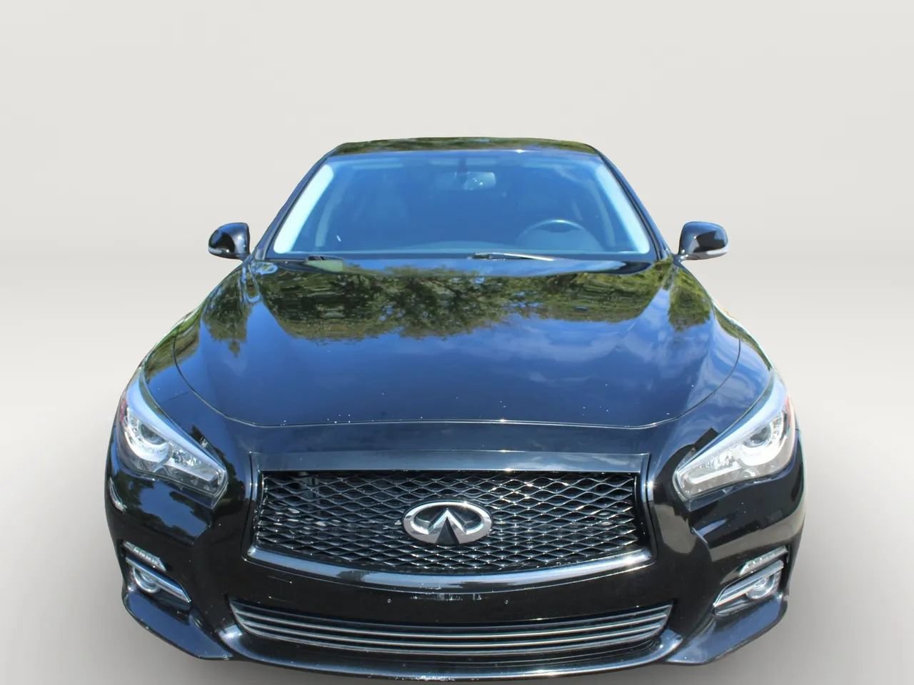 Used 2015 INFINITI Q50 Premium w/ Navigation Package AWD/4WD image 2