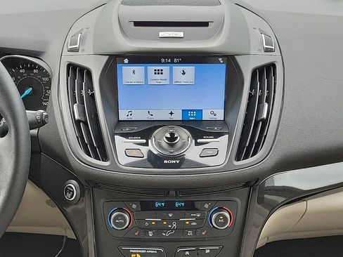 Used 2017 Ford Escape Titanium AWD/4WD image 27