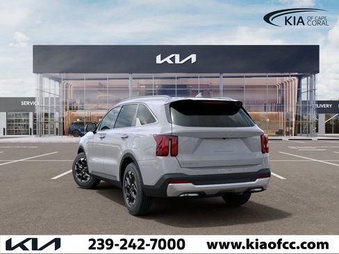 New 2026 Kia Sorento S FWD image 4