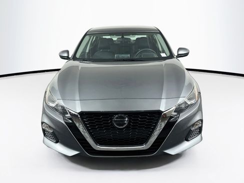 Used 2020 Nissan Altima 2.5 S FWD image 2