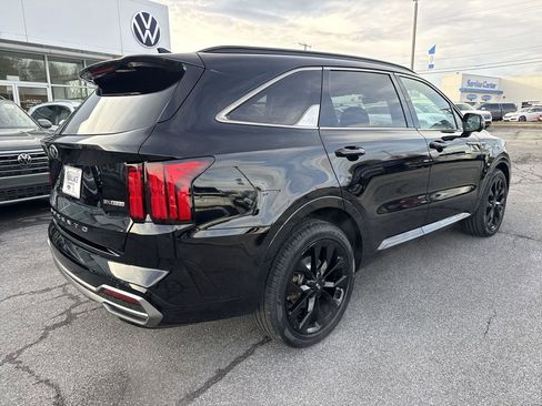 Used 2021 Kia Sorento SX image 4