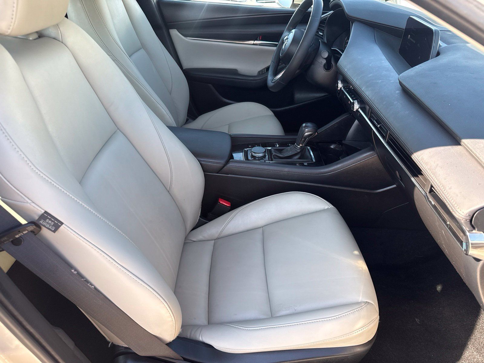 Used 2024 MAZDA MAZDA3 s FWD image 25
