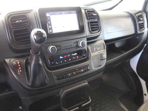 Used 2025 RAM ProMaster 2500 w/ U-Haul Equipment Group FWD image 34