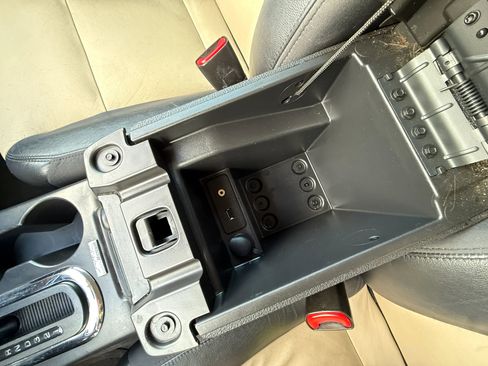 Used 2010 Ford Explorer Eddie Bauer AWD/4WD image 22