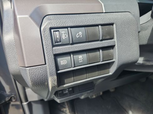 Used 2025 Toyota Tacoma TRD Off-Road image 24