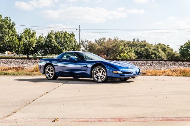 Used 2003 Chevrolet Corvette Coupe w/ Preferred Equipment Group RWD image 37