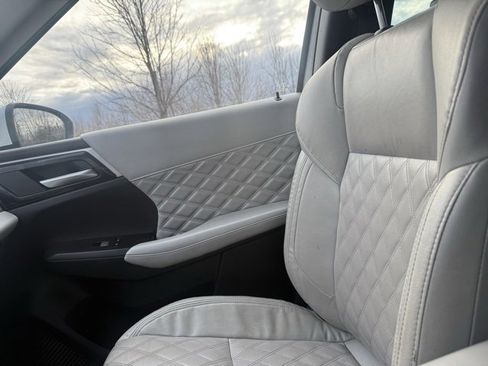 Used 2022 Mitsubishi Outlander SEL image 20