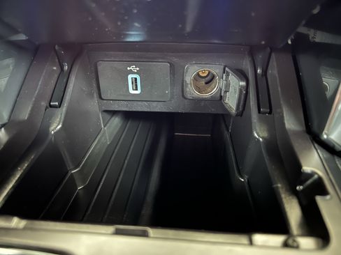 Used 2019 Ford Explorer Sport w/ Equipment Group 401A AWD/4WD image 35