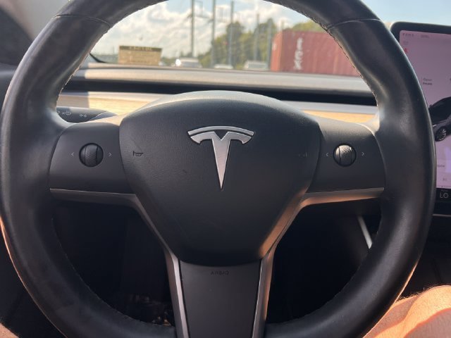 Used 2019 Tesla Model 3 Long Range RWD image 19