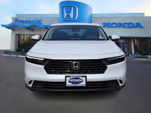 Used 2023 Honda Accord EX image 2
