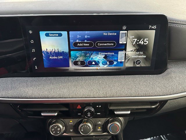 Certified 2025 Nissan Kicks SV w/ Interior Electronics Package AWD/4WD image 34